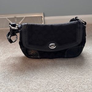Small COACH shoulder bag
